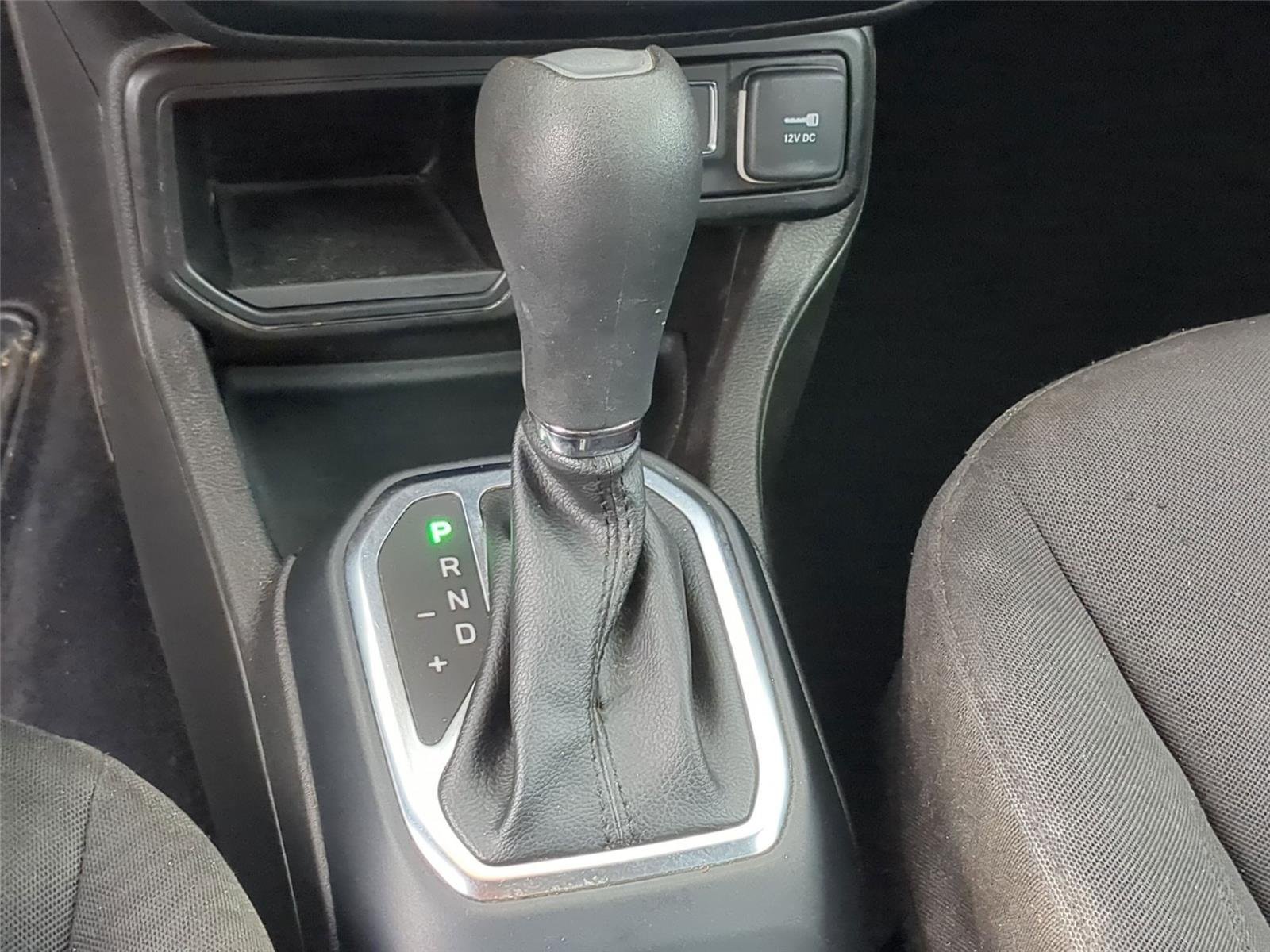 Used 2021 Bikini Metallic Clearcoat Jeep Sport image 28