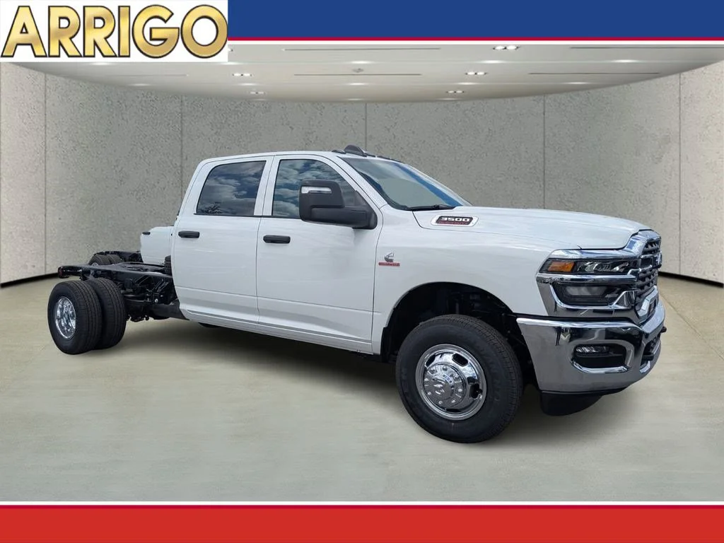 2026 RAM 3500 Tradesman 4X4 Crew Cab's photo