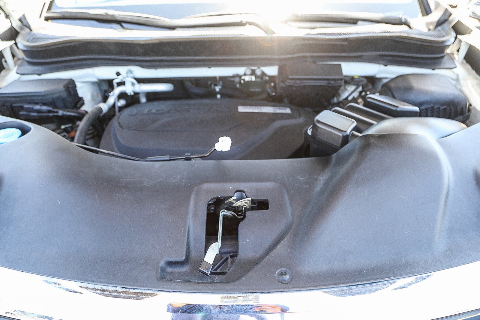 Used 2017 White Diamond Pearl Honda Touring image 25
