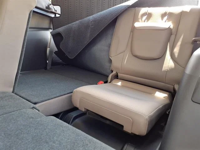 Used 2020 Starfire Pearl Lexus Luxury image 19