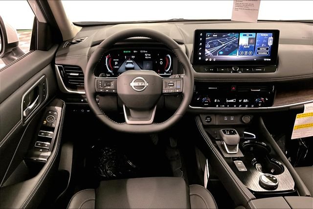2025 Nissan Rogue Platinum - Photo 20