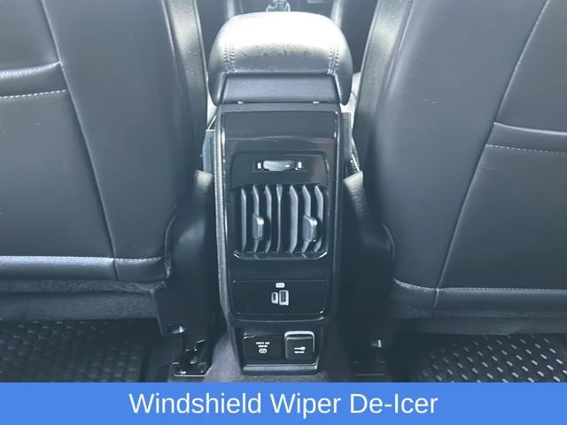 Used 2022 Bright White Clea Jeep Latitude image 37
