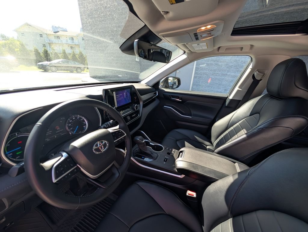 Used 2023 Gray Toyota XLE image 32