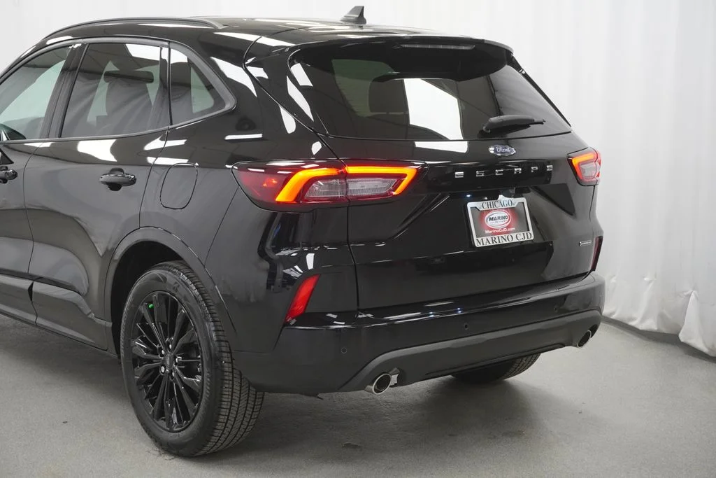 Used 2025 Black Ford ST-Line Elite image 13