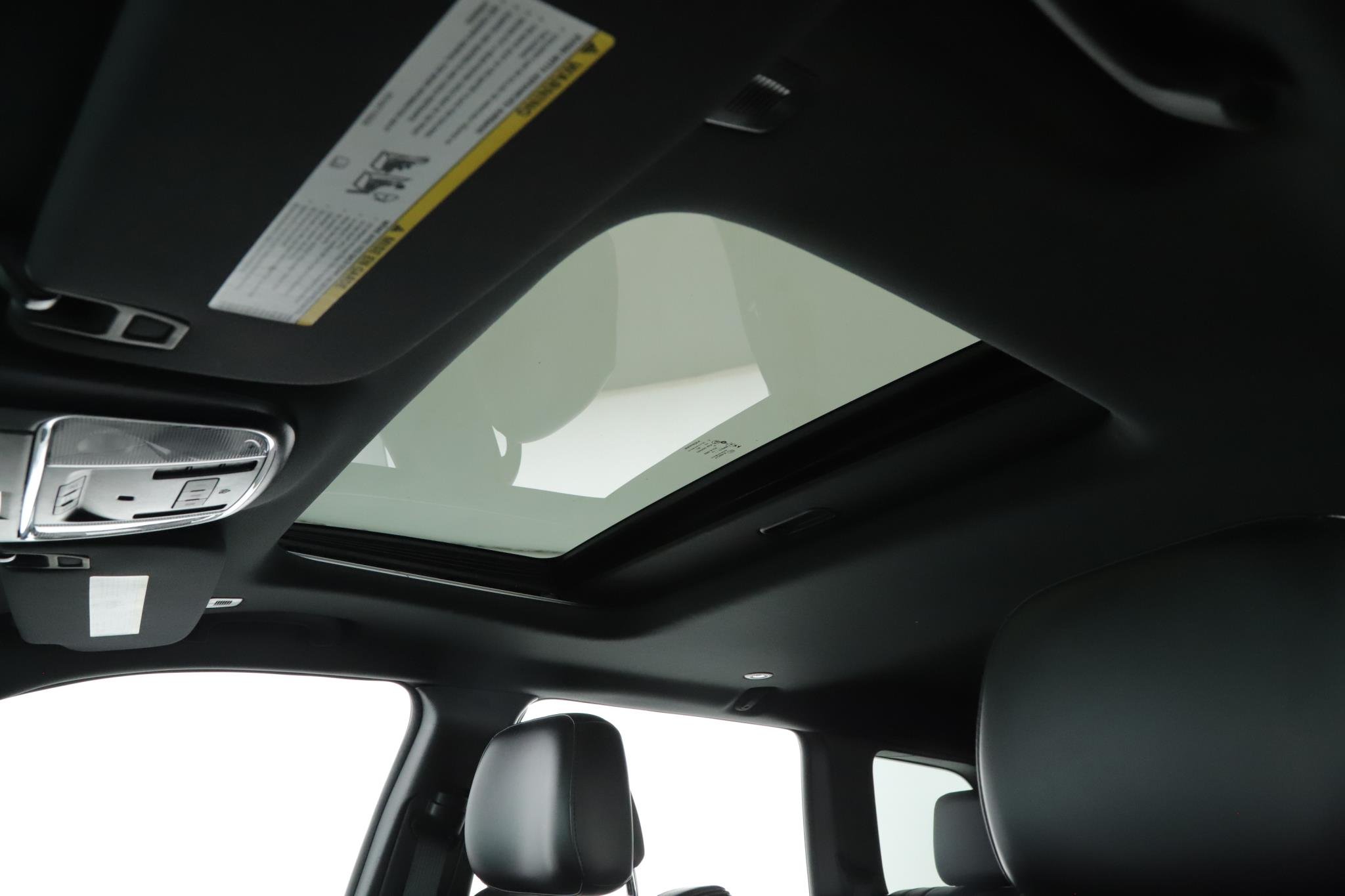 Used 2019 Slate Blue Pearlcoat Jeep Limited 4x4 image 5