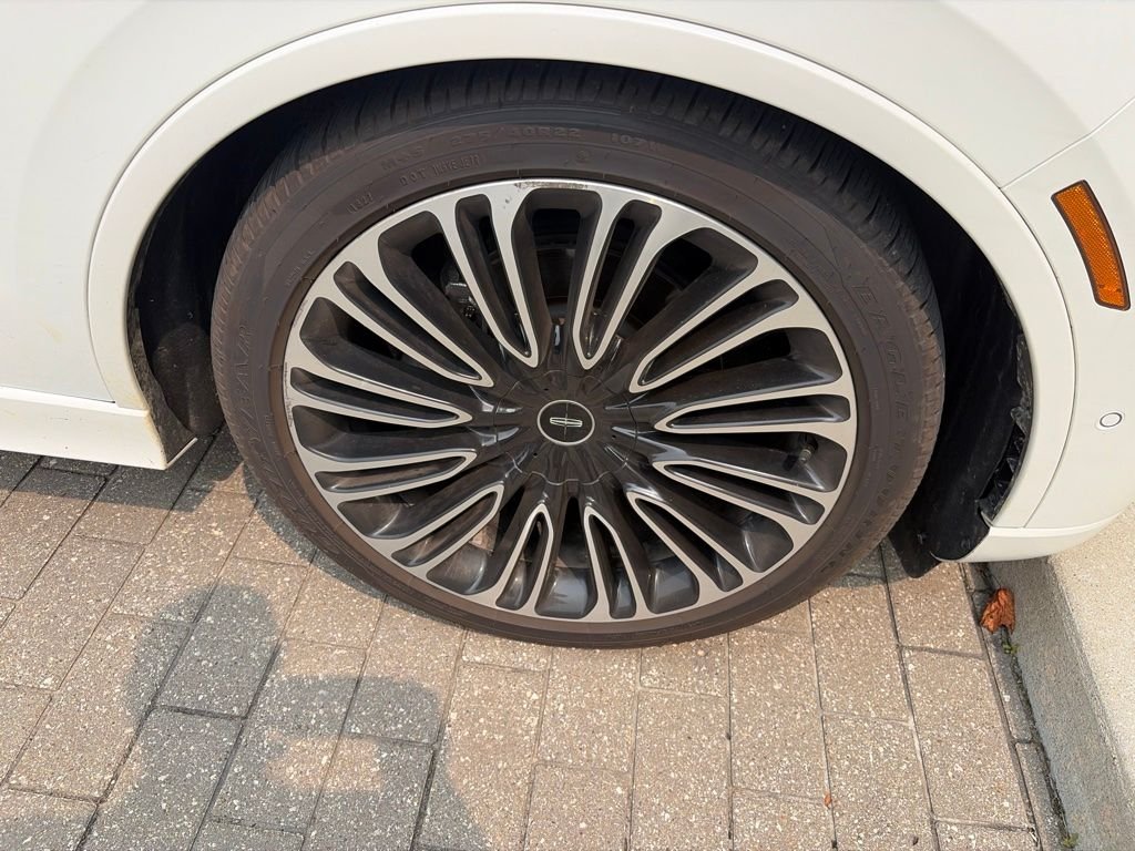 Used 2020 White Lincoln Black Label image 10