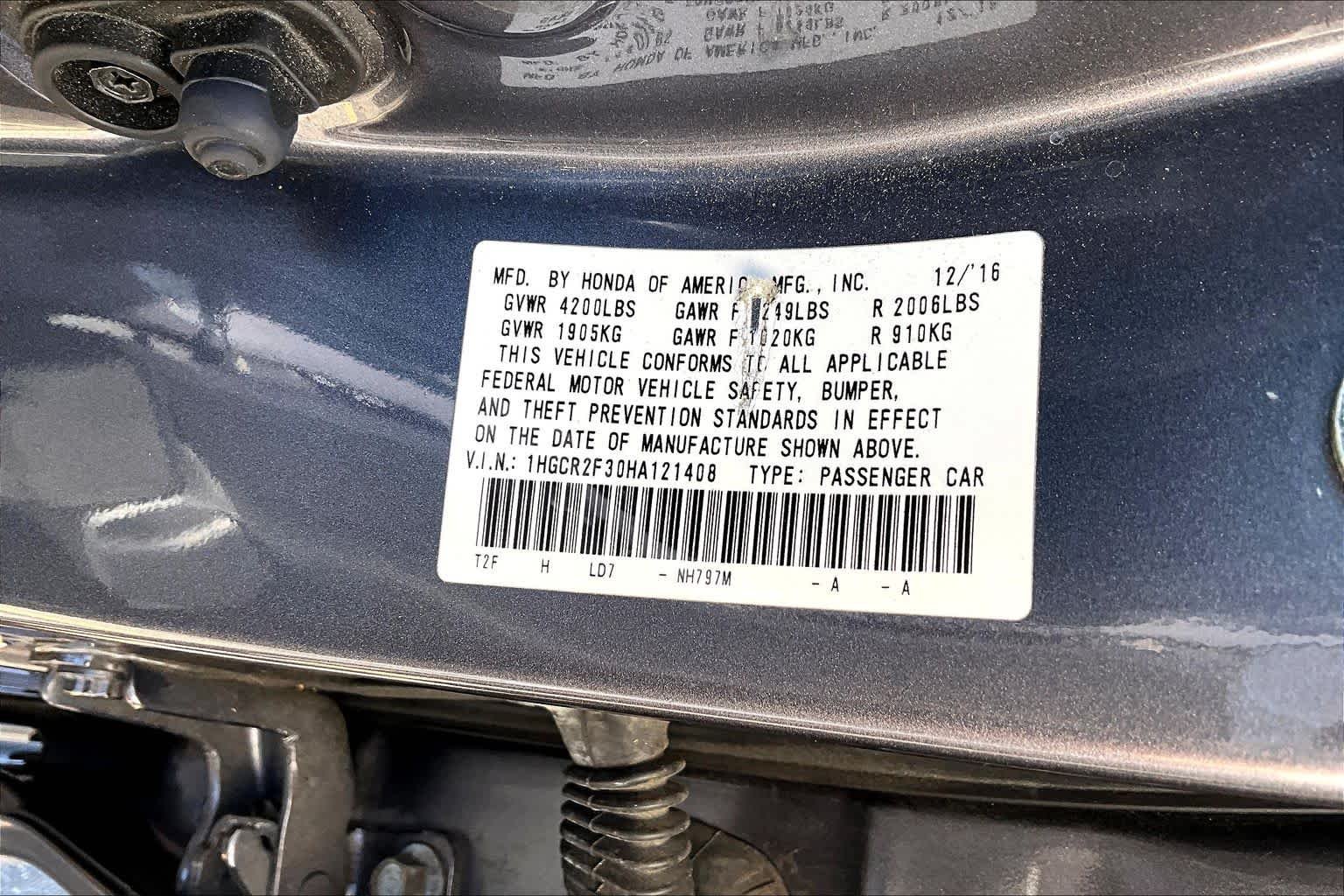 Used 2017 Modern Steel Metallic Honda LX image 36