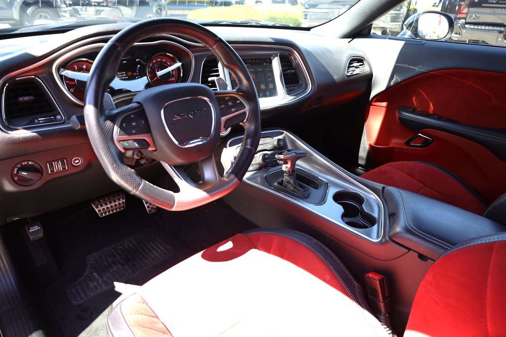 Used 2015 Pitch Black Clearcoat Dodge SRT Hellcat image 12