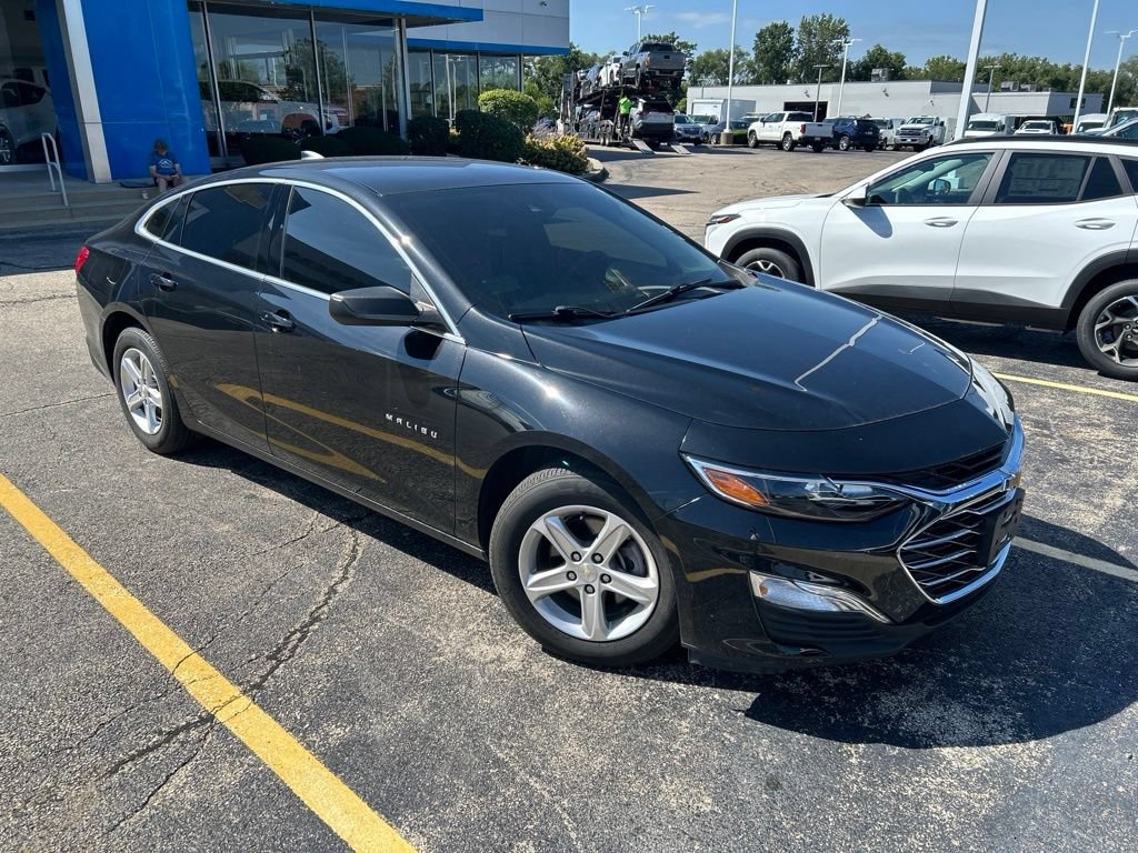 1G1ZB5ST6PF227862