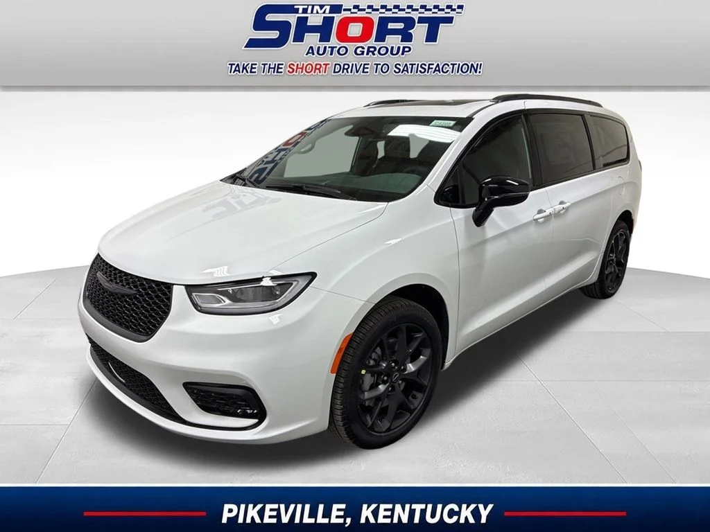2026 Chrysler Pacifica Limited AWD's photo