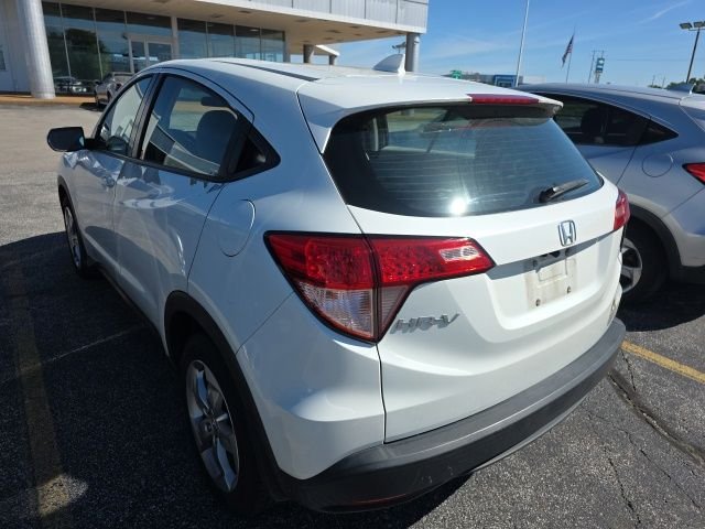 Used 2016 Honda HR-V LX with VIN 3CZRU6H31GM759786 for sale in O'Fallon, IL