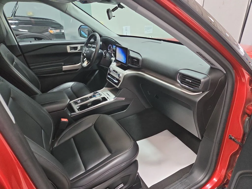 Used 2024 Red Ford XLT image 22