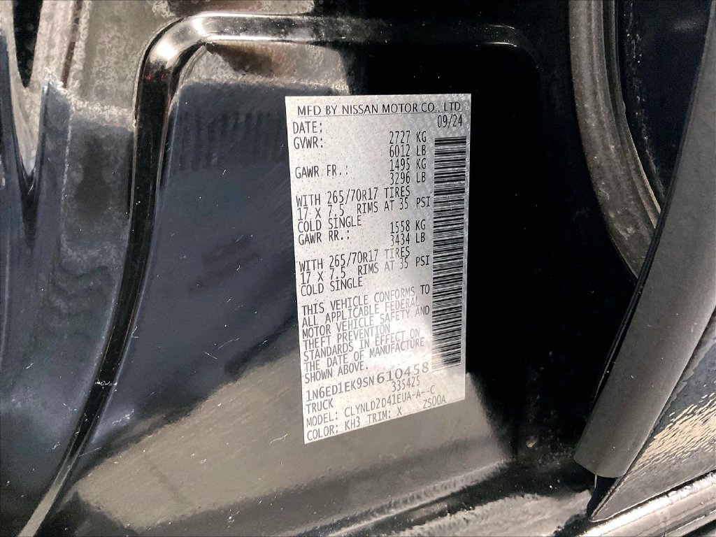 Used 2025 Black Nissan PRO-4X image 36