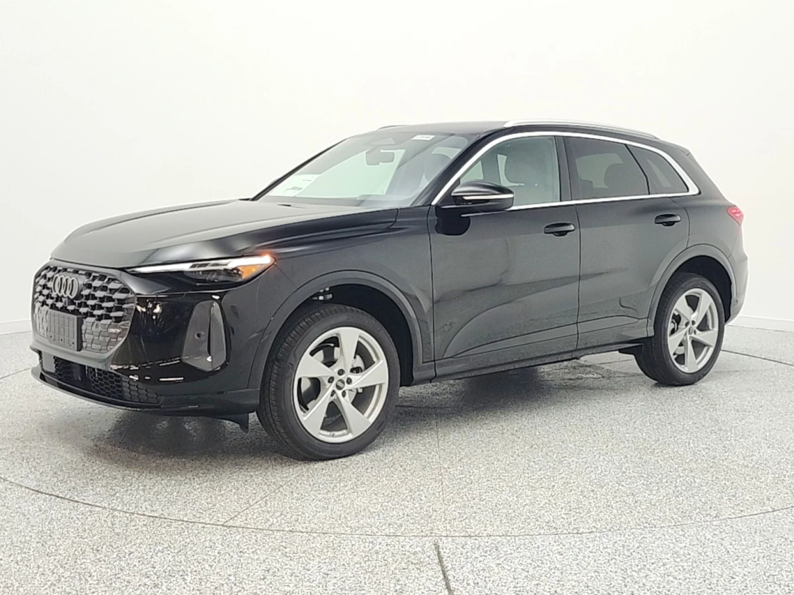 2026 Audi Q5 Premium Plus quattro's photo