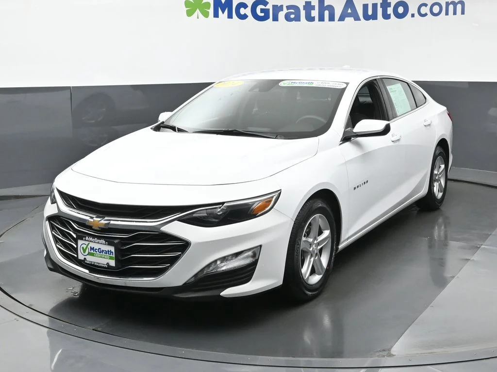 Used 2024 White Chevrolet LT image 20