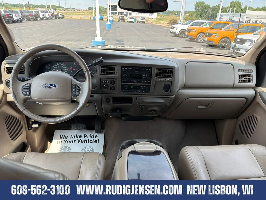 Used 2003 Green Ford Limited image 12