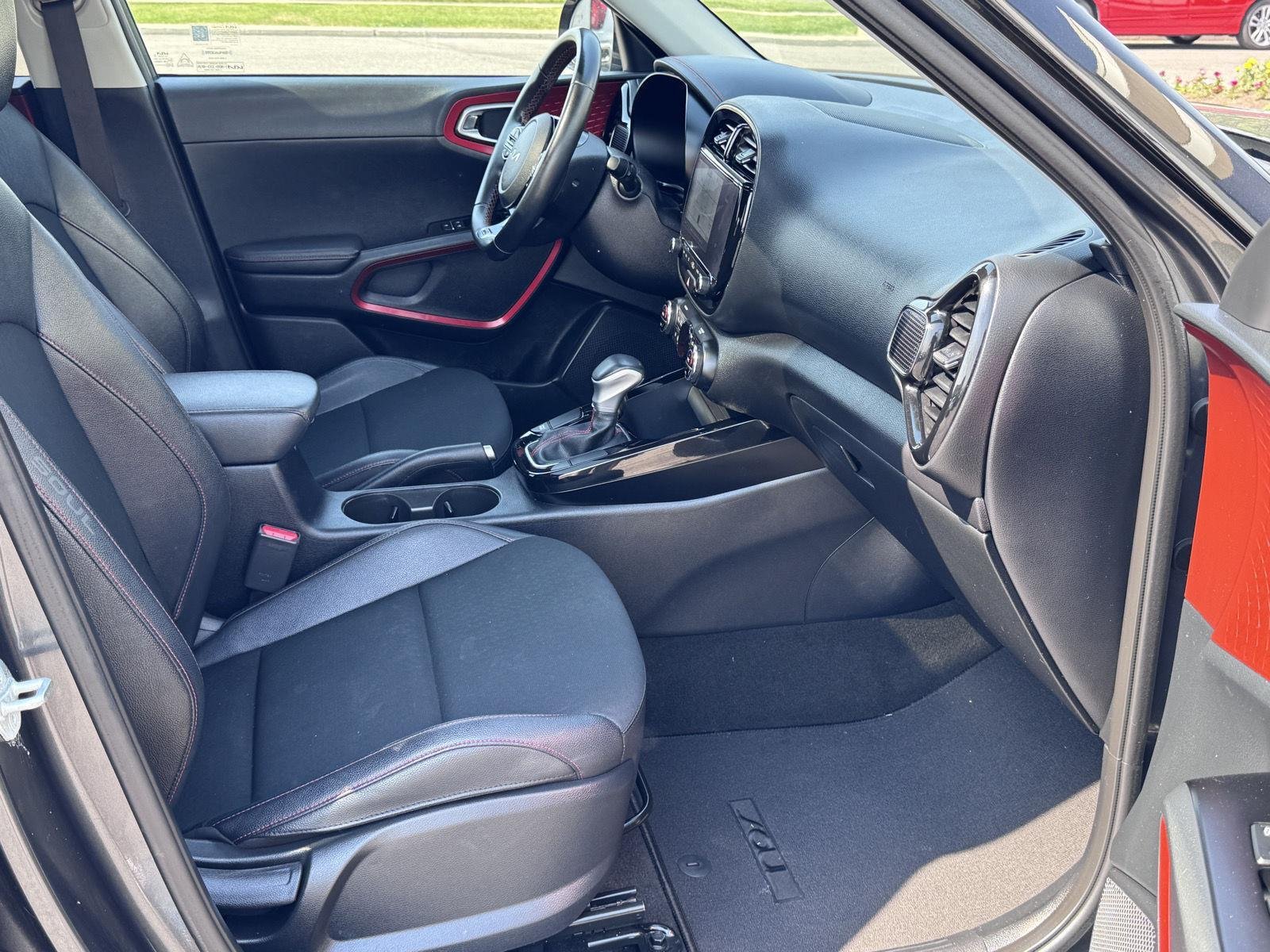 Used 2023 Gravity Gray Kia GT-Line image 21