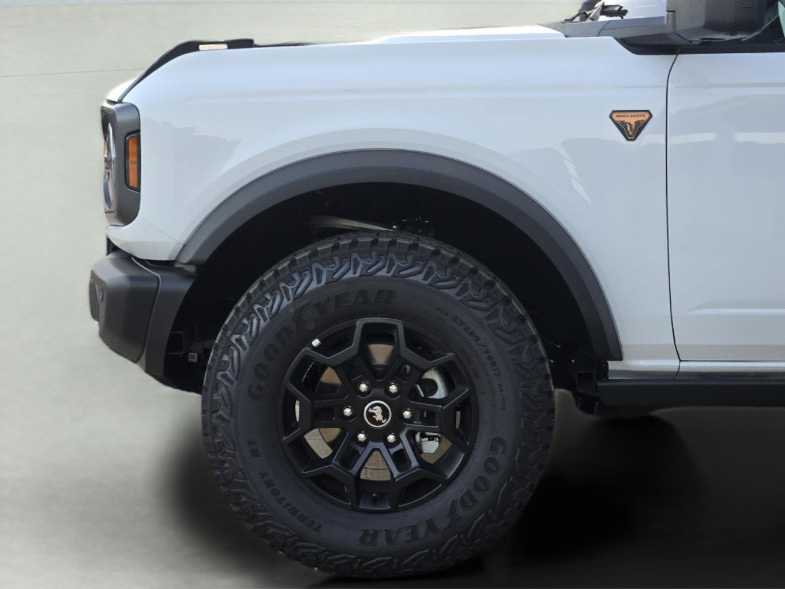 New 2026 Oxford White Ford Badlands® image 6