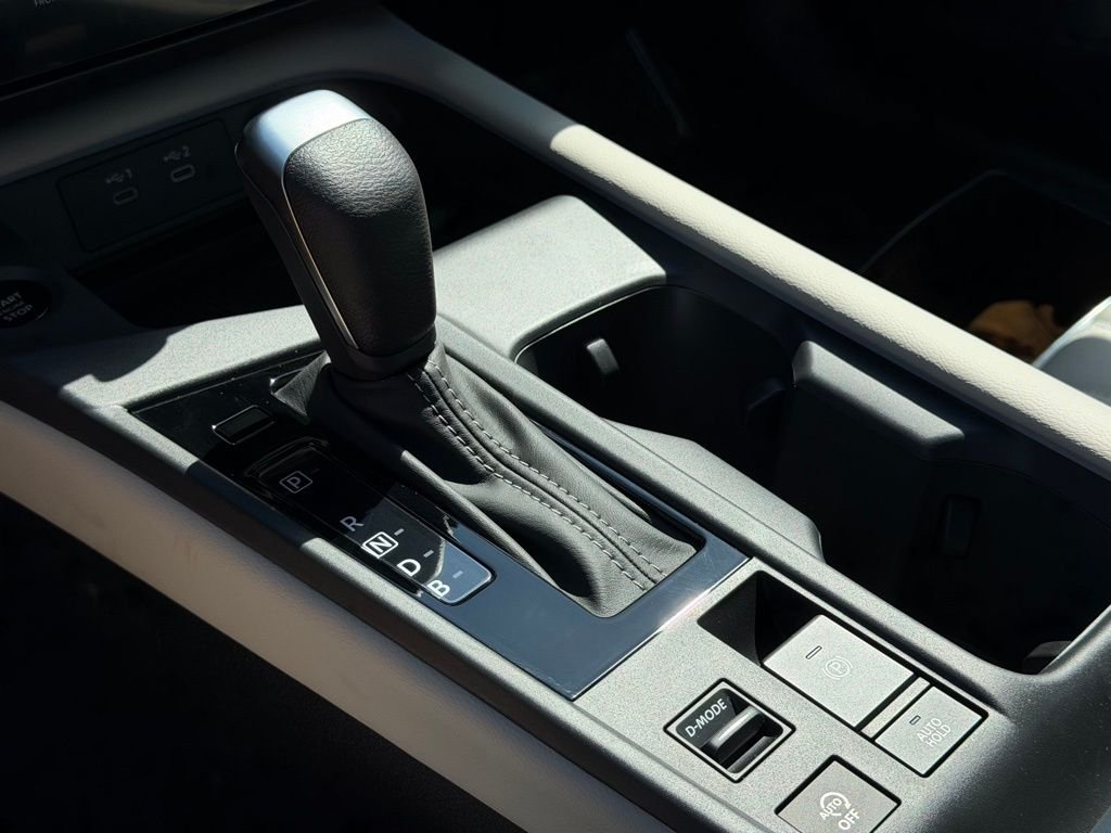 New 2026 Aspen White TriCoat Nissan SL image 28