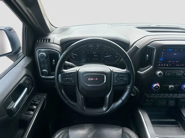 Used 2021 White GMC AT4 image 23