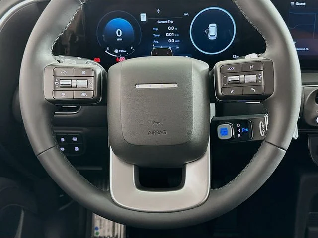New 2026 Black Hyundai SEL Premium image 15