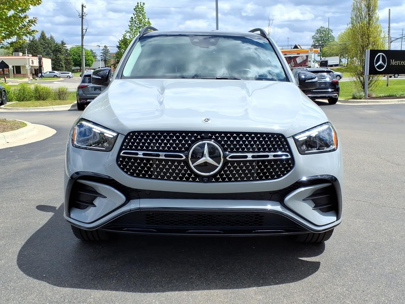 Certified Used 2025  Mercedes-Benz GLE 350 image 9