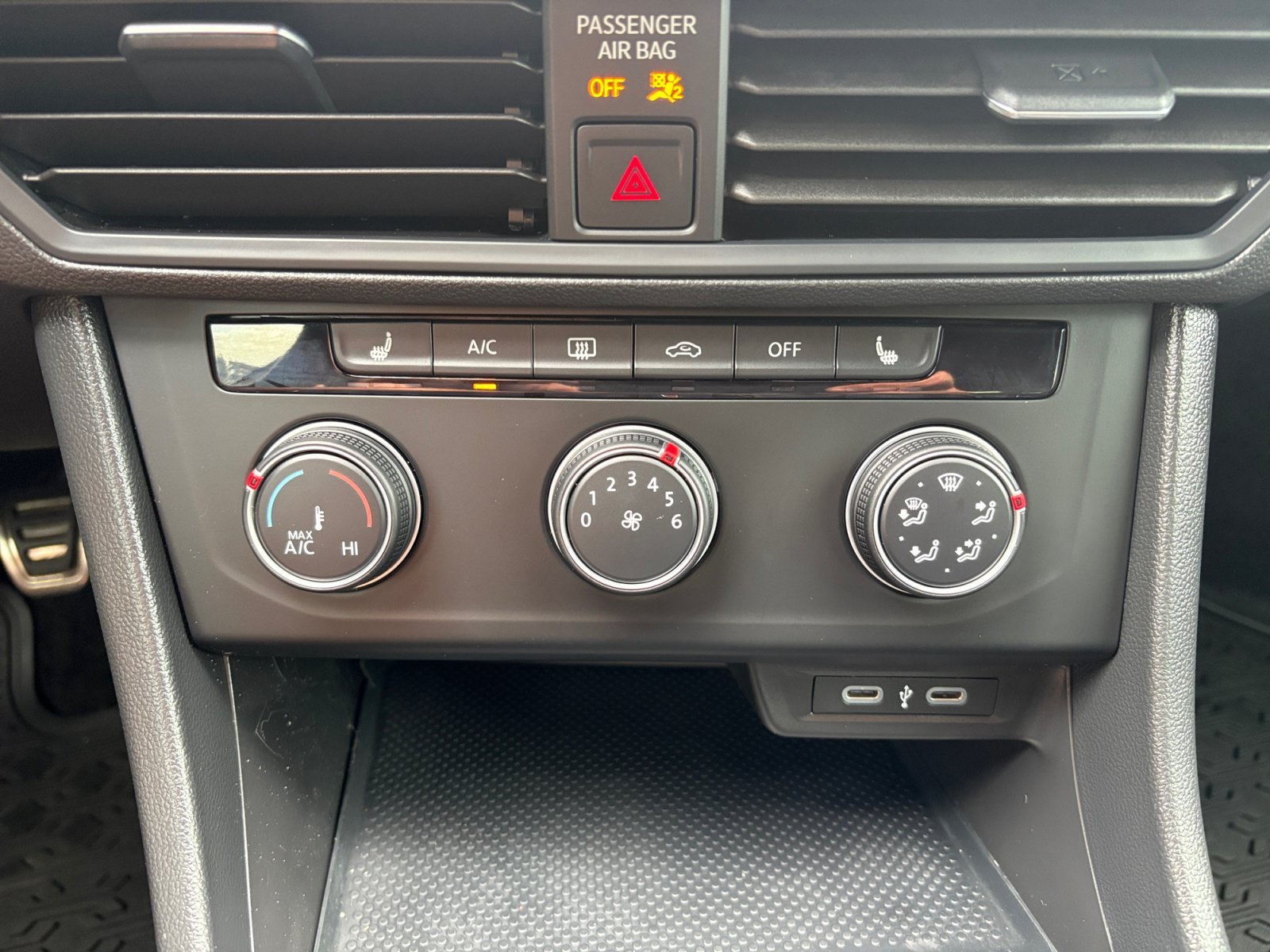 Certified Used 2024 Platinum Gray Metallic Volkswagen Sport image 16