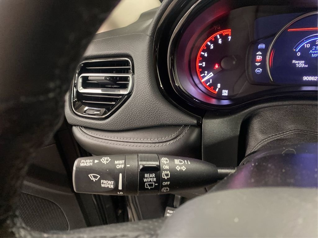 Used 2021 Gray Dodge SXT image 18