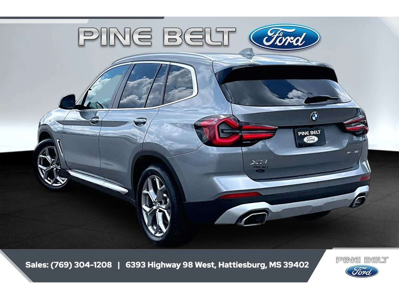 Used 2024 WHITE BMW sDrive30i image 1