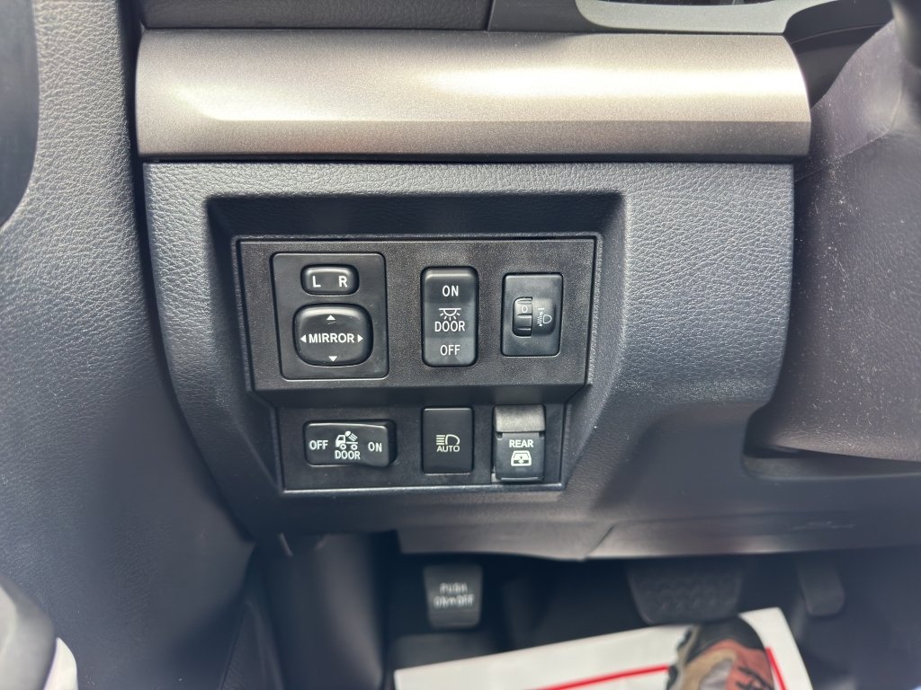 Used 2019 Magnetic Gray Metallic Toyota SR5 image 27