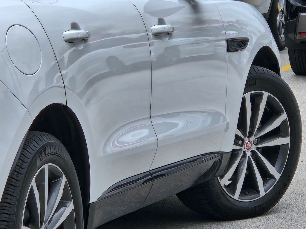 2021 Jaguar F-Pace S - Photo 19