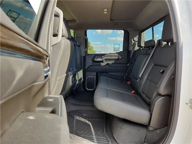 New 2026 GAZ Summit Whit Chevrolet LT Trail Boss 4x4 Crew Cab 5.75 ft. box 147.4 in. image 12