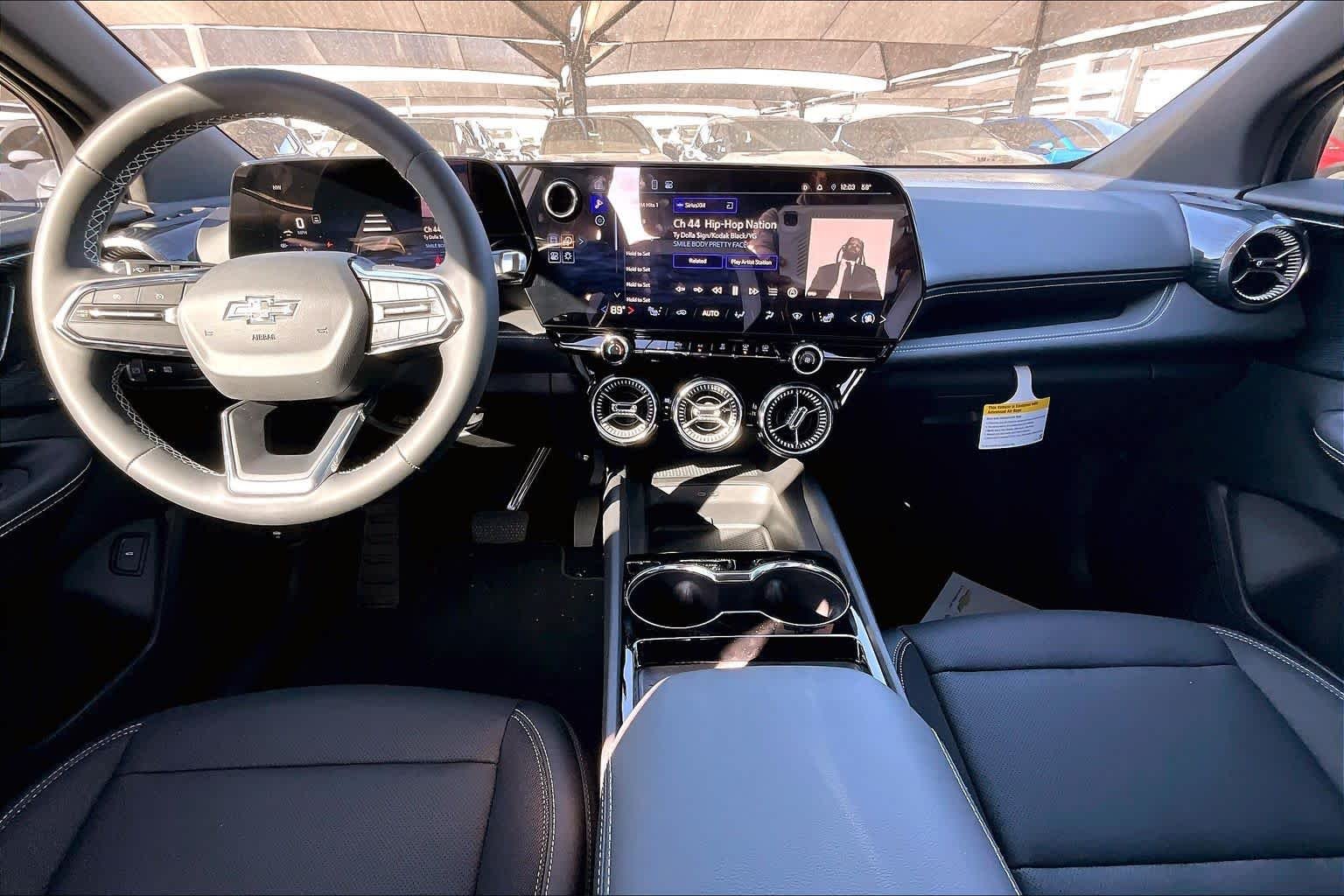 2025 Chevrolet Blazer EV LT - Photo 6