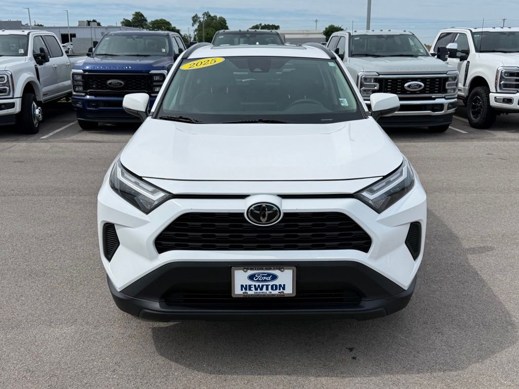 Used 2025 Ice Toyota XLE image 38