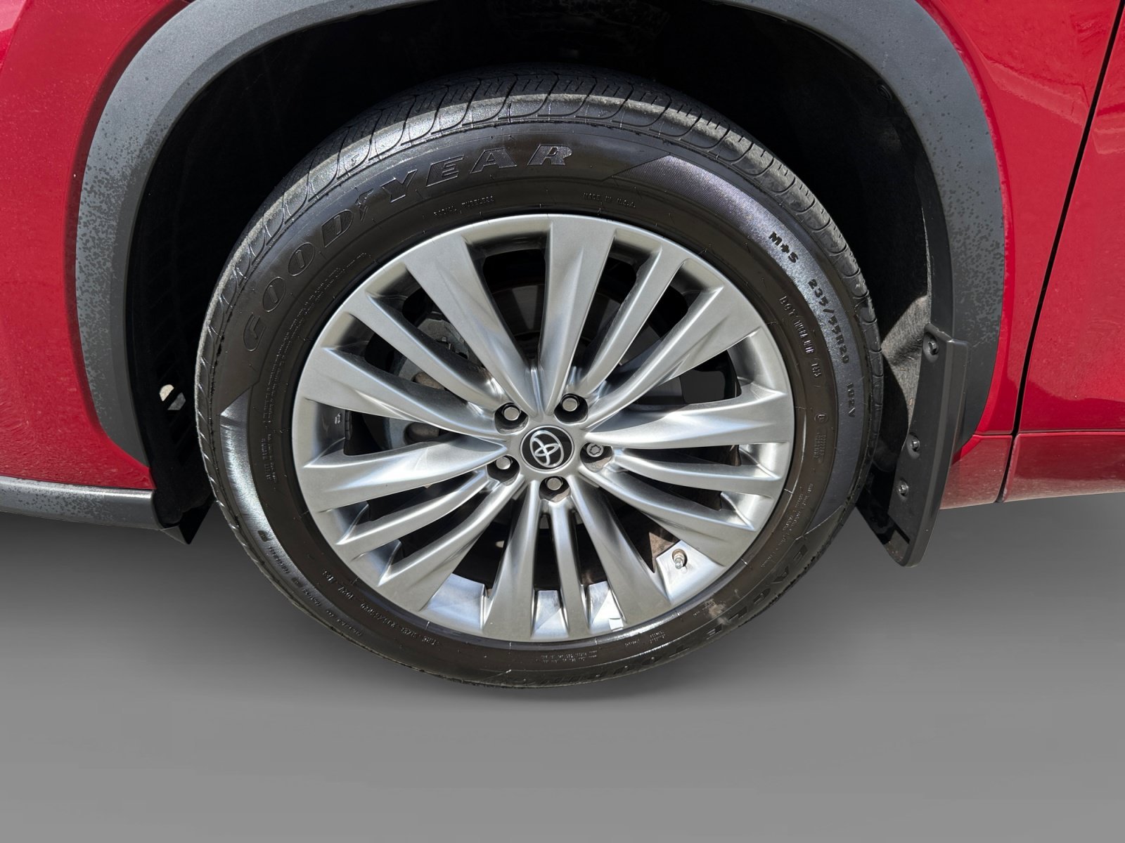 Used 2023 Pearl Toyota Platinum image 9