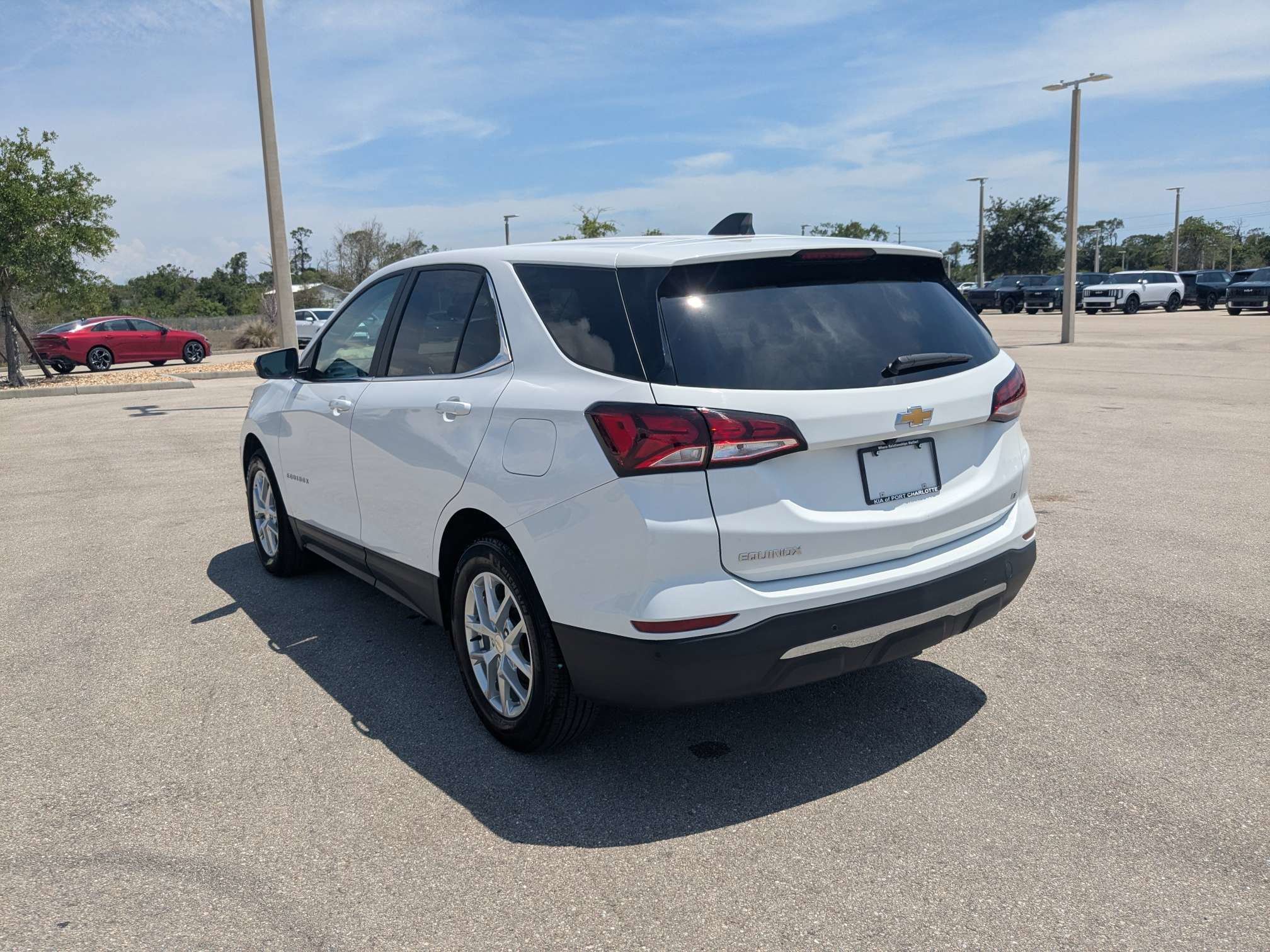 Used 2024 Summit White Chevrolet LT image 6