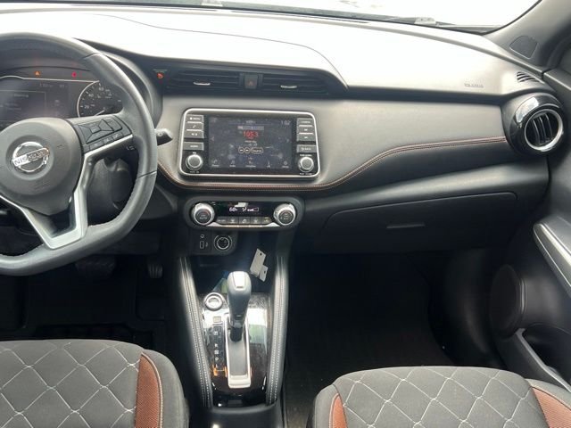 Used 2020 Gray Nissan SR image 11