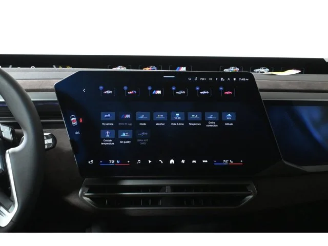New 2027 Pine BMW 40 xDrive image 19