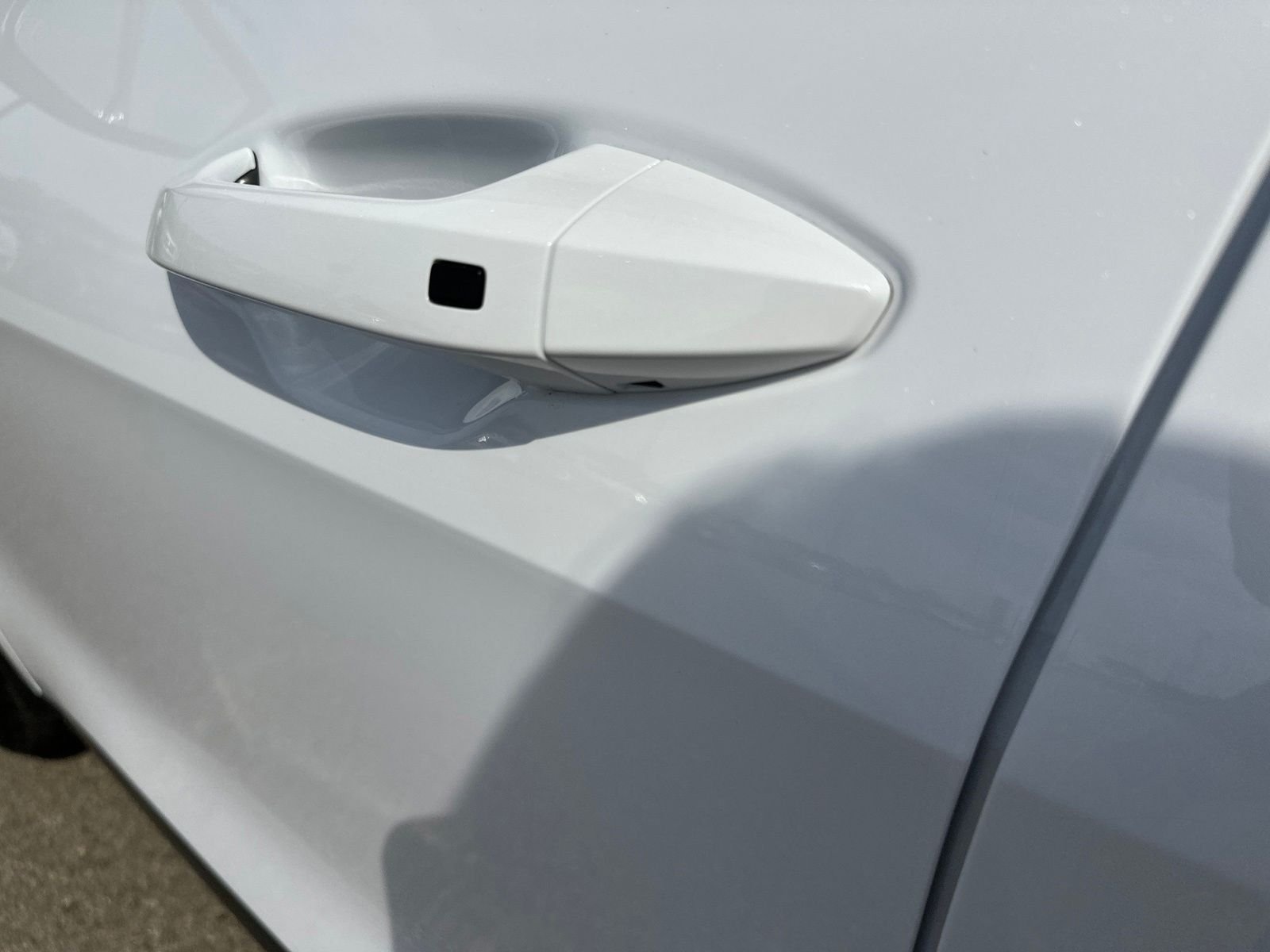 Used 2023 White Kia X-Pro image 11