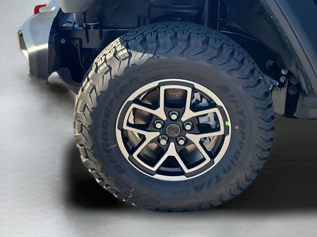 New 2026 Black Clear-Coat Exterior Paint Jeep Rubicon image 17