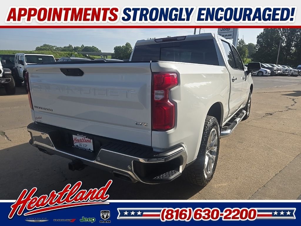 Used 2022 White Chevrolet LTZ image 11