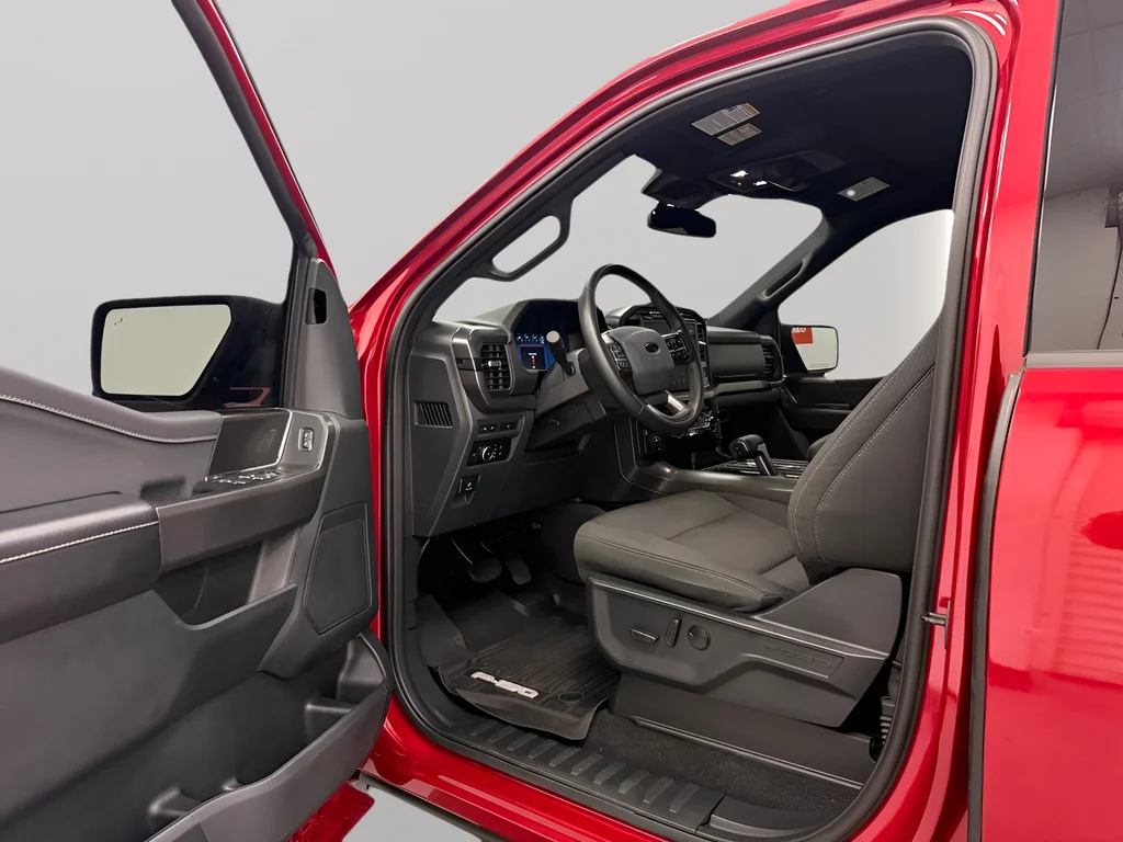 Used 2024 Red Ford XLT image 10