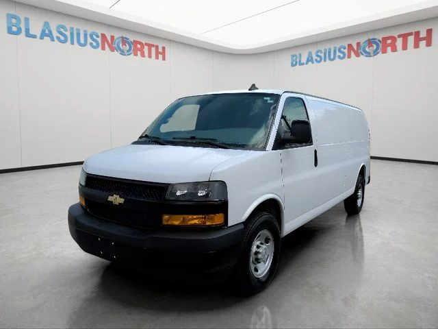 2020 Chevrolet Express 3500 Extended Work Van's photo