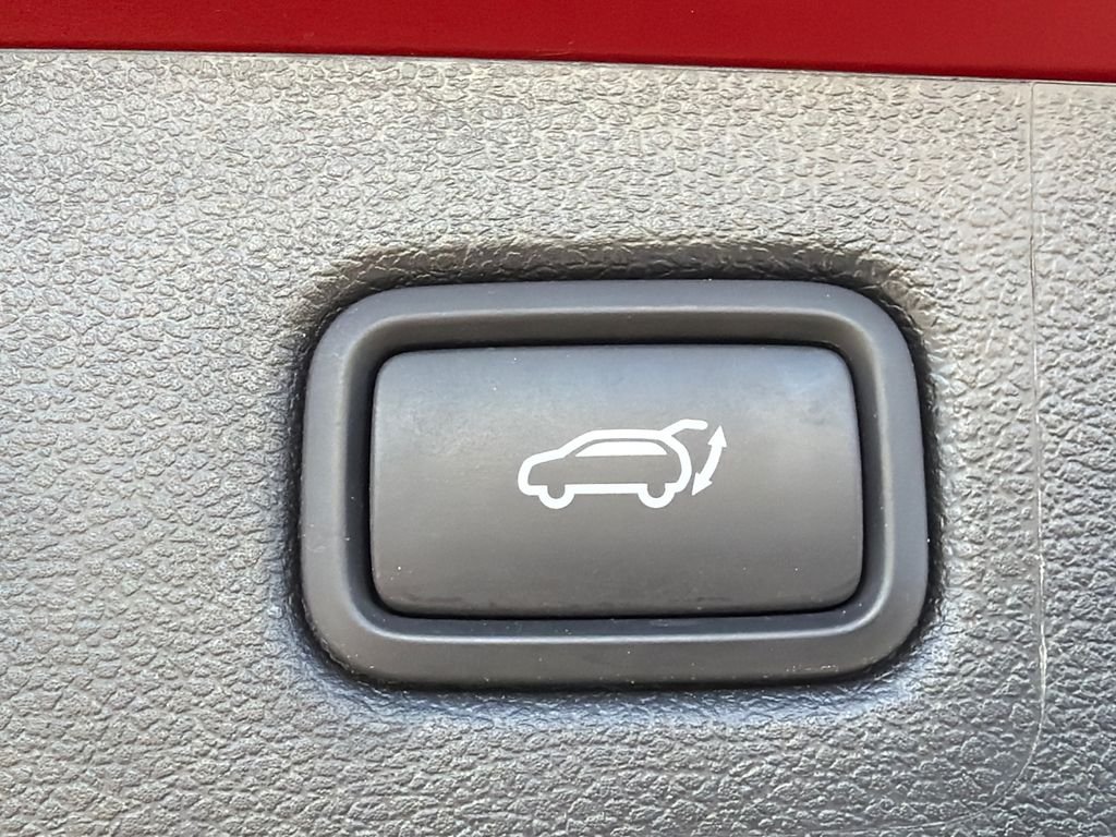 Used 2021 Red Hyundai Limited image 19