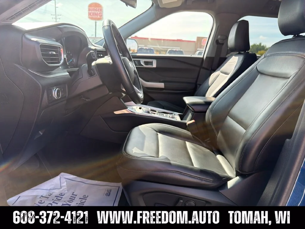 Used 2022 Blue Metallic Ford XLT image 24