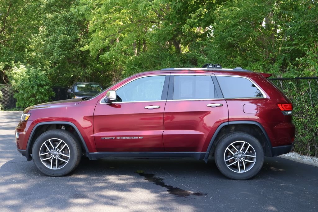 Used 2022 Red Jeep Limited image 4