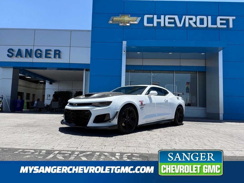 SUMMIT WHITE 2016 Chevrolet Camaro Coupe Rear-Wheel Drive