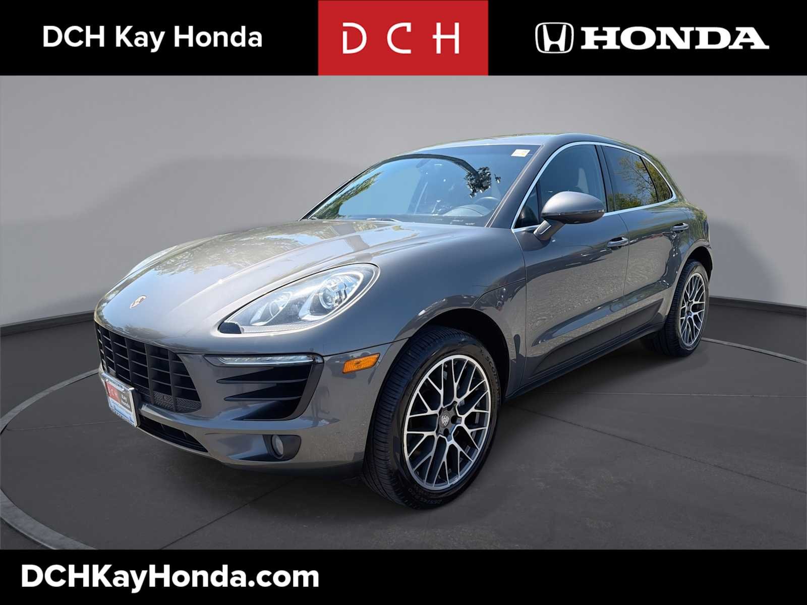 2016 Porsche Macan S's photo