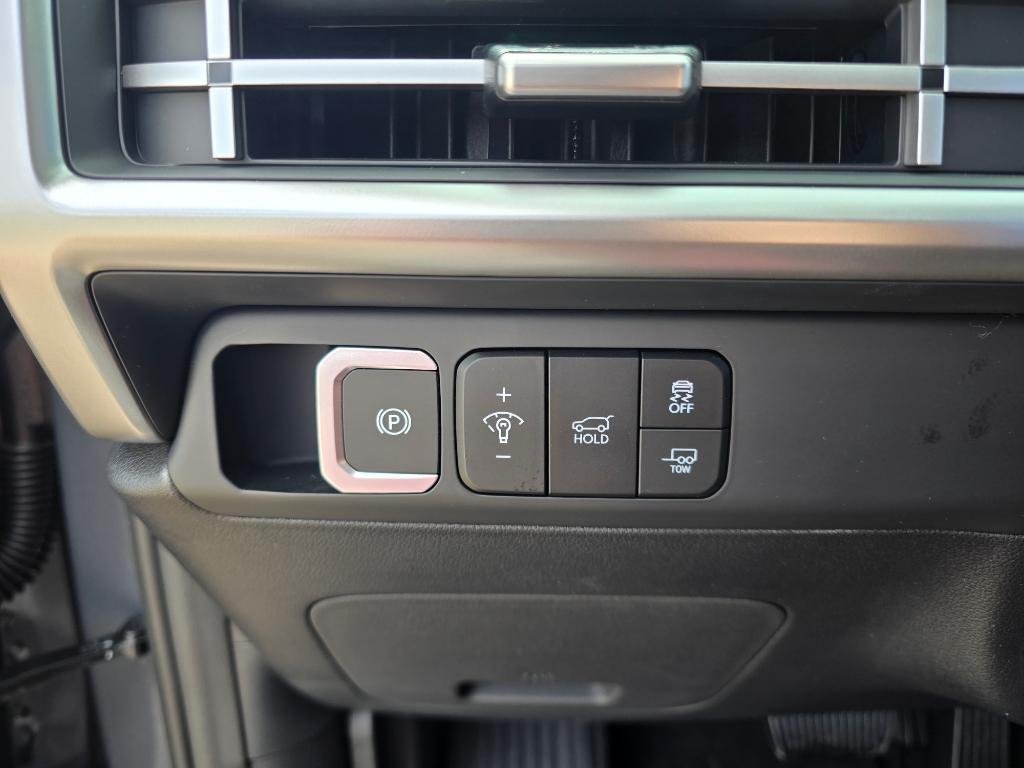 New 2026 Ecotronic Gray Hyundai XRT AWD image 19