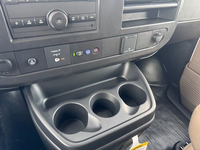 2025 Chevrolet Express Cargo Work Van - Photo 13